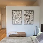 Opening Doors Summer Chic Apartment *