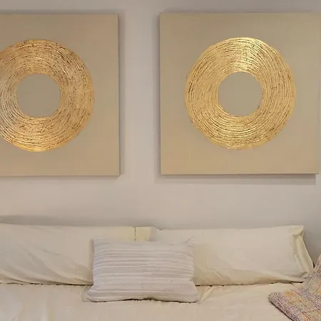 Opening Doors Summer Chic Apartment *