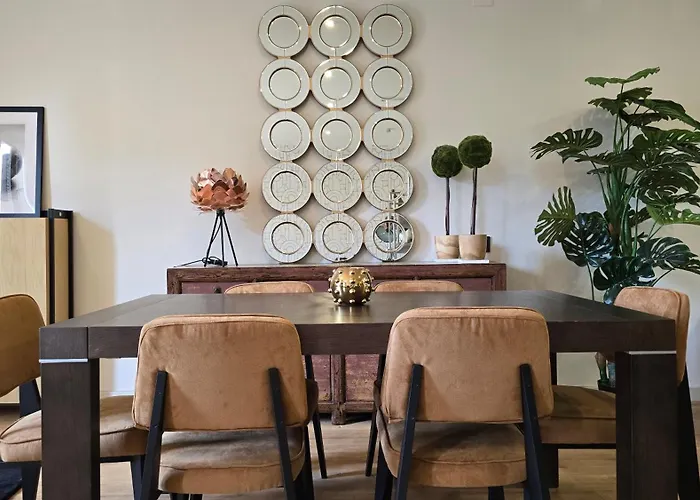 Opening Doors Summer Chic